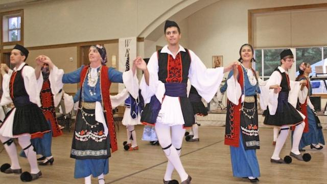 greek-dancing.jpg 