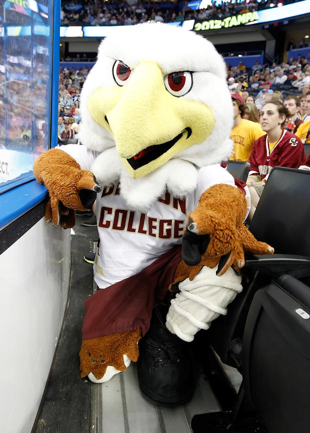142564149-j-meric-the-mascot-of-the-boston-college-eagles.jpg 