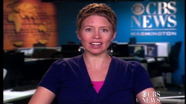 Poll: Obama lead narrows in two key states 