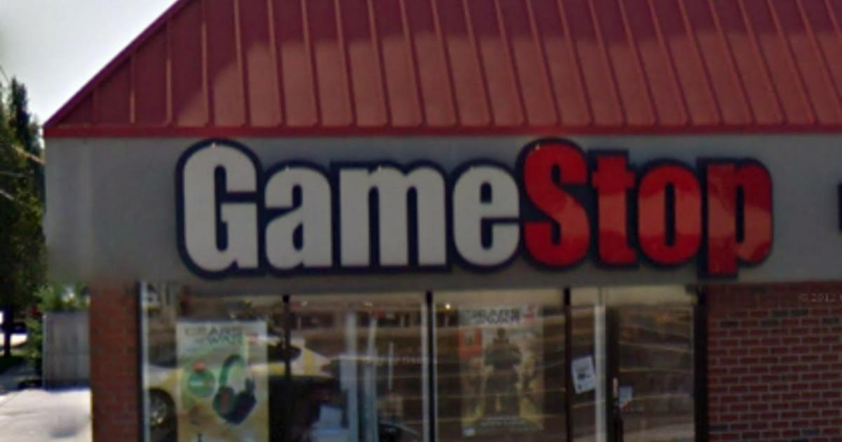 Merrick GameStop Robbed After Madden Launch - CBS New York