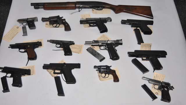 guns-seized.jpg 