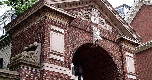 4 Reasons To Ignore U S News College Rankings Cbs News 4 Reasons To Ignore U S News College Rankings Cbs News