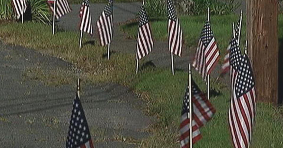 Fallen Navy SEAL Honored With Hundreds Of Flags In Woburn CBS Boston