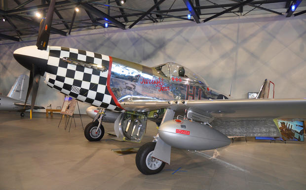 p-51d-22twilight-tear22-purchased-from-lear-family.jpg 