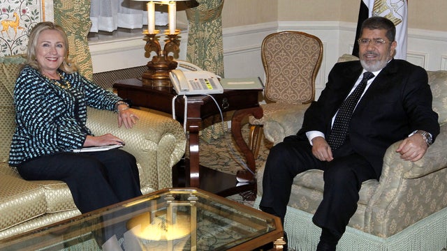 Secretary of State Hillary Clinton meets Egyptian President Mohammed Morsi  
