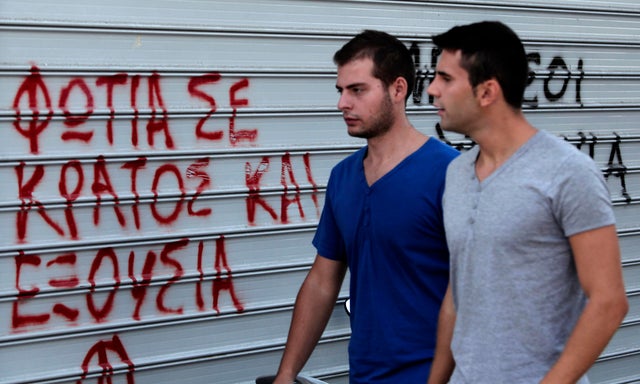 25-GreeceProtestCrisis.jpg 
