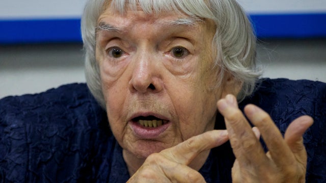 Lyumdila Alexeyeva speaks against new NGO law. 