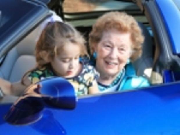 wpid-grandmother-driving-v290.jpg 