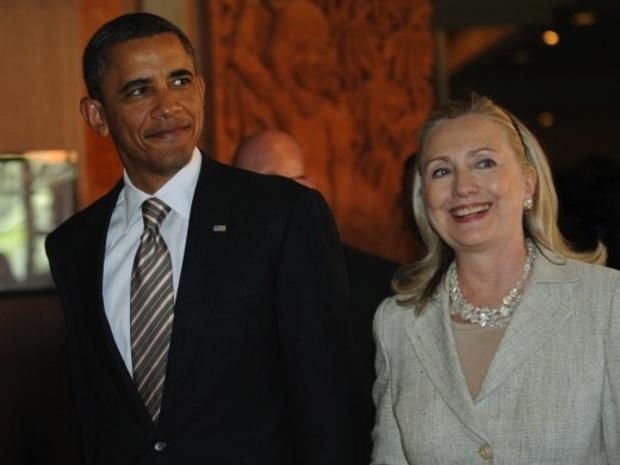 barack-obama-hillary-clinton-08202012.jpg 