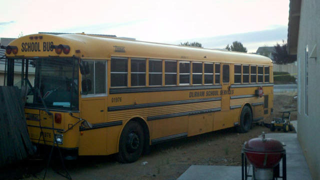 school-bus-1.jpg 