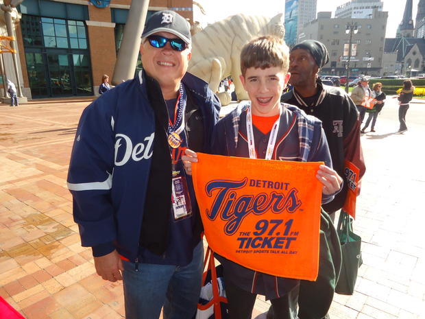 tigers-fans-game-4-alcs-1.jpg 