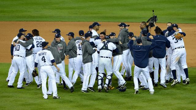 ALCS: Prince Fielder gloves final out as Tigers sweep Yankees to reach  World Series