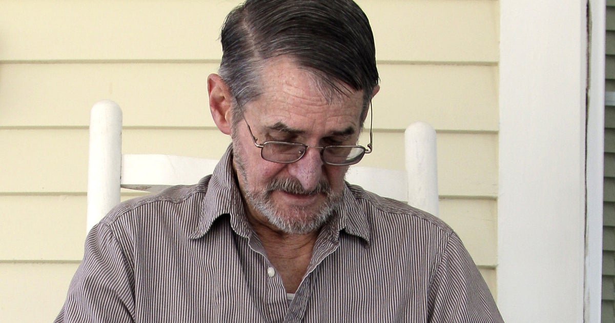 Former N.C. scoutmaster admits to molesting boys - CBS News