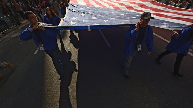 01-VeteranDayParadeNYC.jpg 