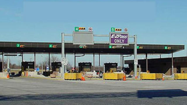 pa_tpk_toll_plaza1.jpg 