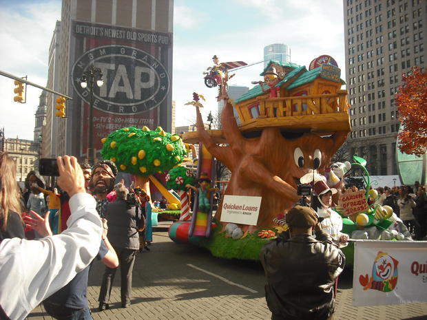 Quicken Loans Float (1) PSweeting 