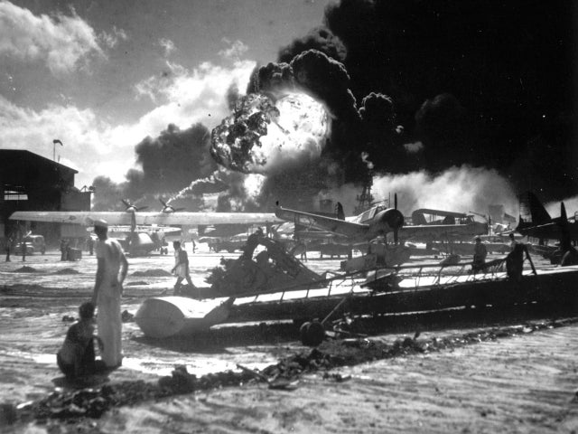 PearlHarbor_AP050722016818.jpg 