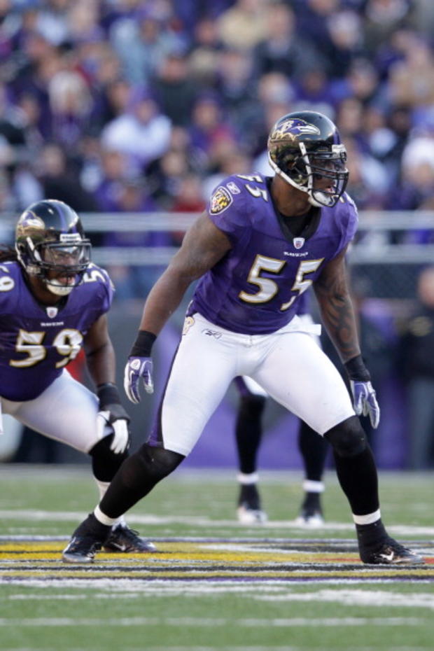 Dannell Ellerbe #59 and Terrell Suggs #55 of the Baltimore Ravens 