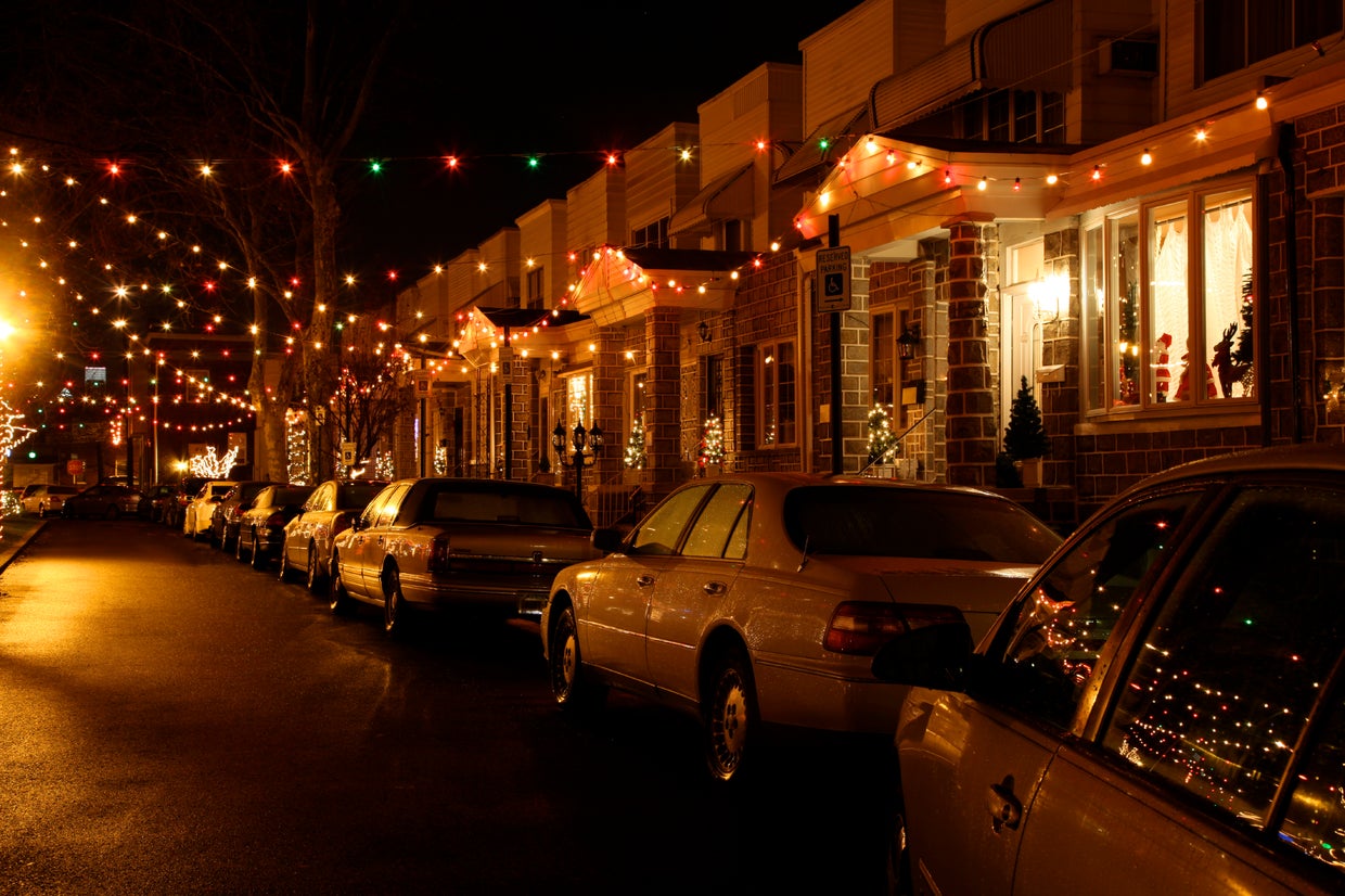 The top 5 neighborhoods for holiday lights