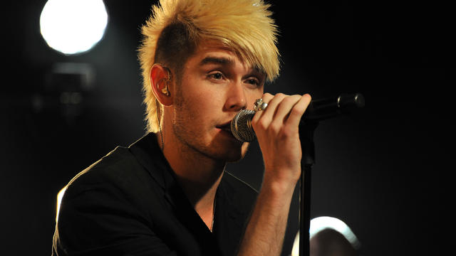 colton_dixon.jpg 