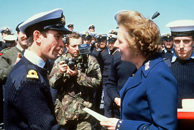 12-Margaret-Thatcher.jpg 