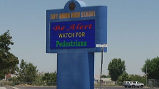TAFT-UNION-HIGH-SCHOOL--BAK.jpg 