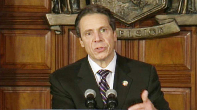 N.Y. governor signs tougher gun laws 