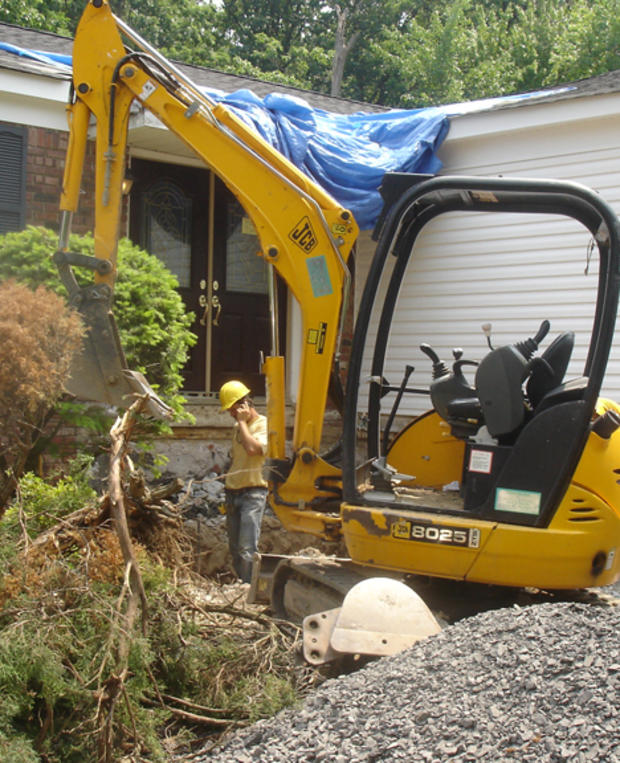 2-excavating-and-removal-of-steps.jpg 