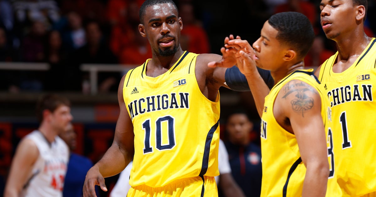 Michigan moves to No. 1 in AP poll for first time in 20 years - CBS News