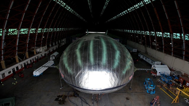 Hovering Aeroscraft being built in Calif. 