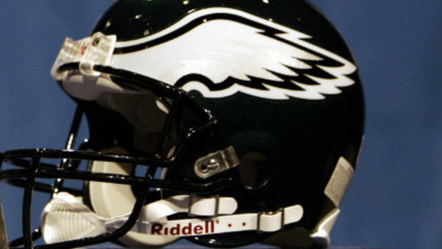 eagles-helmet.jpg 
