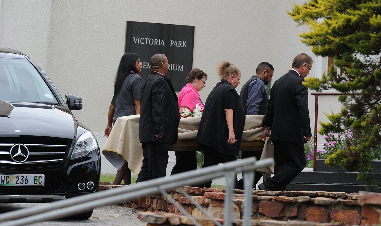 Oscar Pistorius sobs as he's charged with premeditated murder of ...
