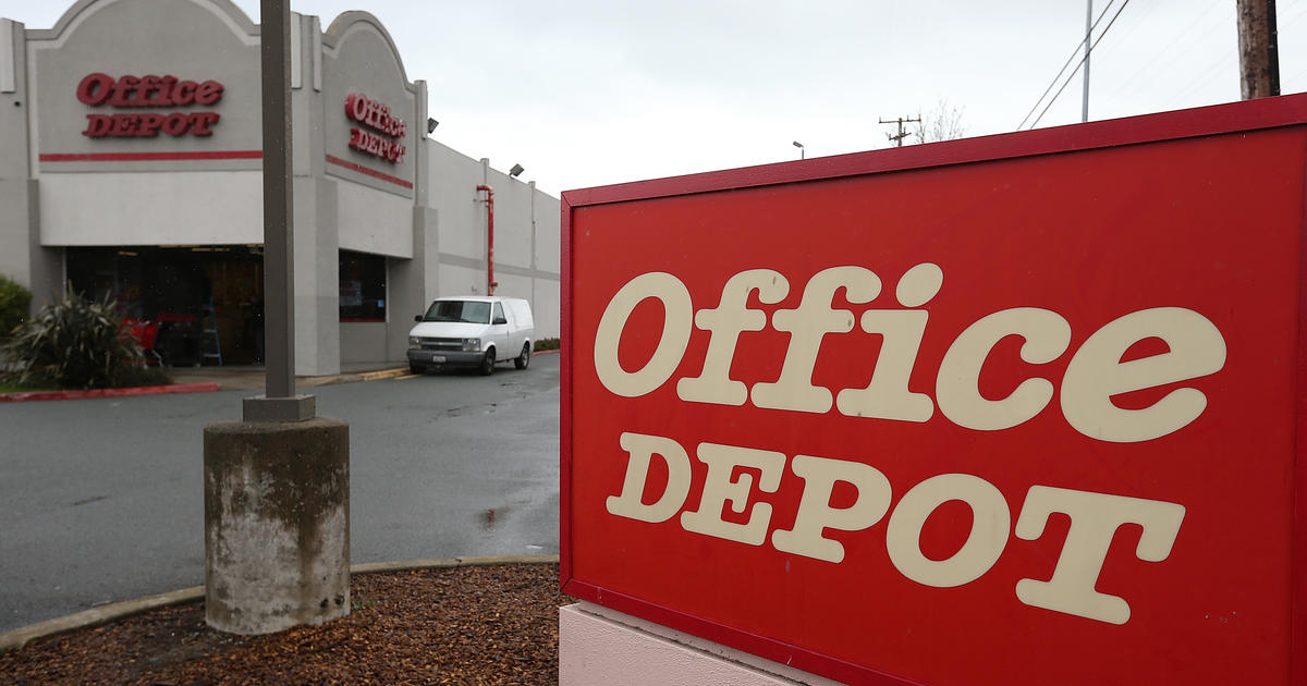 US judge blocks proposed merger of Staples, Office Depot - WSVN