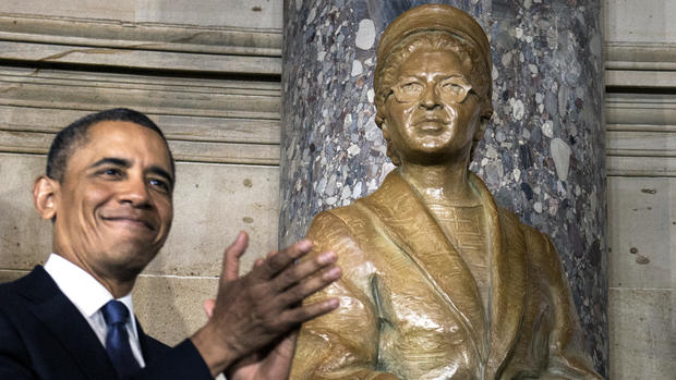 Rosa Parks honored with D.C. statue 
