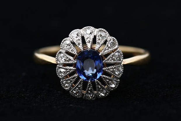 Sapphire_and_Diamond_Ring.jpg 