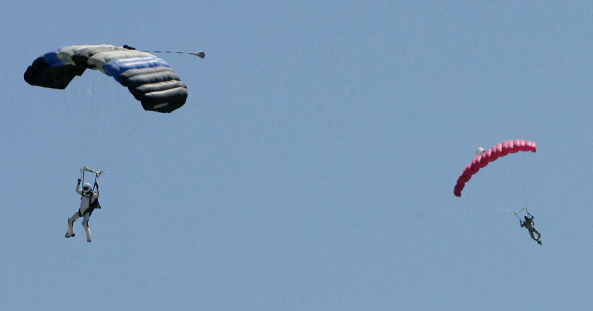 Video shows doomed skydiver 