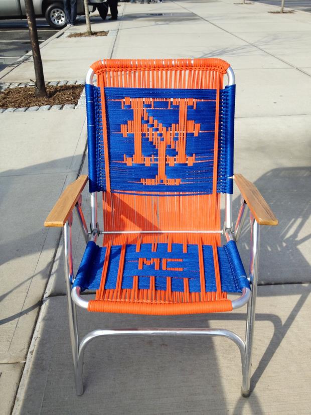 folding-chair-proof-of-mets-fandom.jpg 