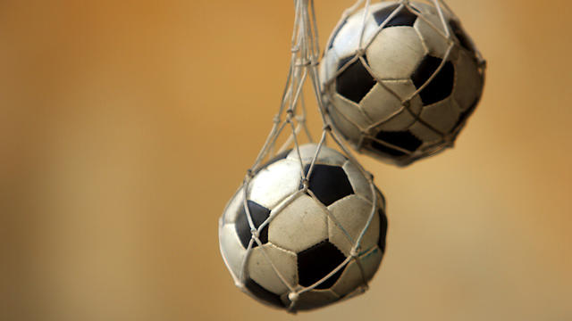 soccer-balls-generic.jpg 