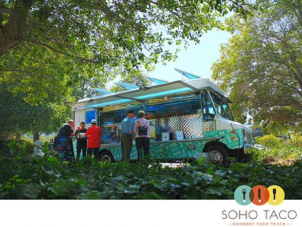 SoHo-Taco-Gourmet-Taco-Truck-OC-Museum-of-Art-Newport-Beach-Orange-County-July-2012_420x316 