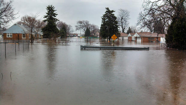 flood-on-mclean-ave-melrose-pk.jpg 