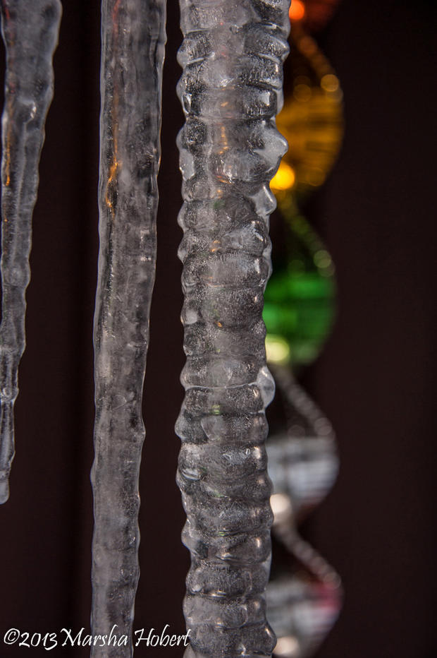 icicles-on-our-glen-haven-deck_pbm4900.jpg 