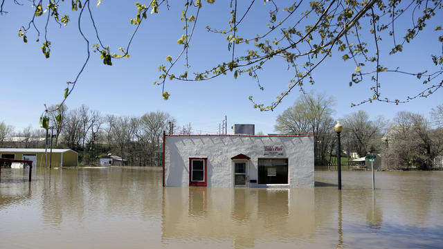 spring_flooding_AP291432773363.jpg 