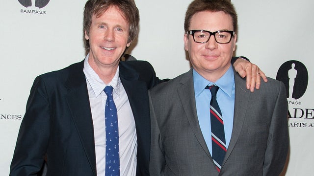 Mike Myers, Dana Carvey revisit "Wayne's World" 