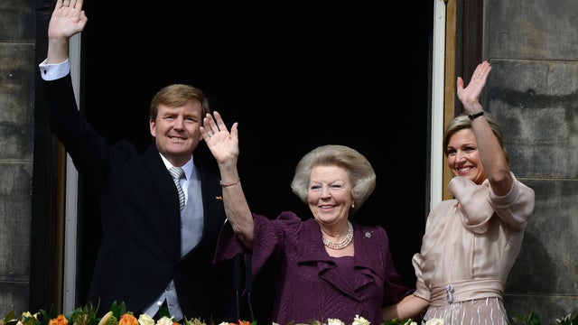 Princess Beatrix of the Netherlands with King Willem Alexander (L) and Queen Maxima 
