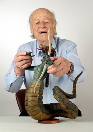 Harryhausen_pose_Medusa.jpg 