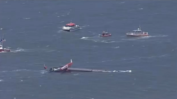 americascupcapsize06.png 