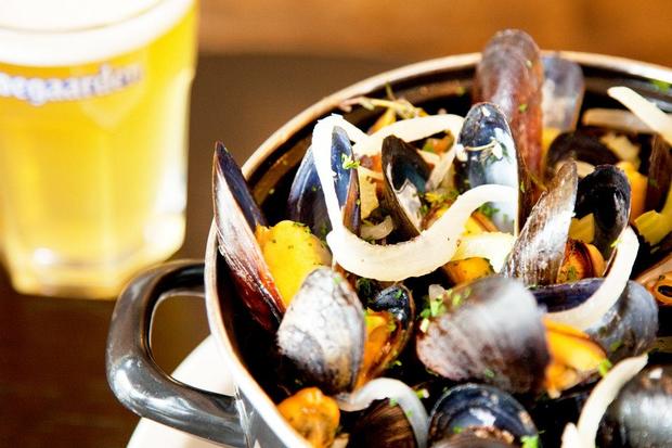 Petite Abeille mussels 