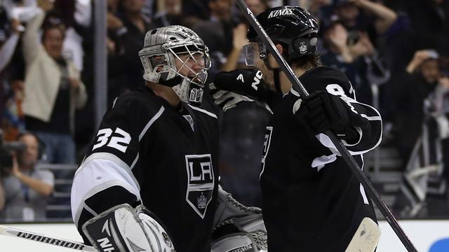 Ducks Beat LA Kings 3-0 On Dodger Stadium Ice - CBS Los Angeles