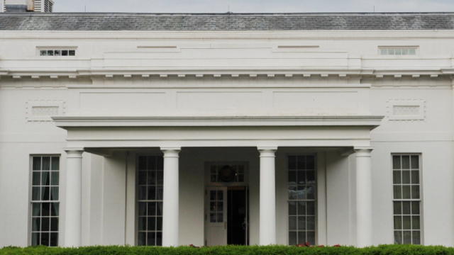 white-house-west-wing.jpg 