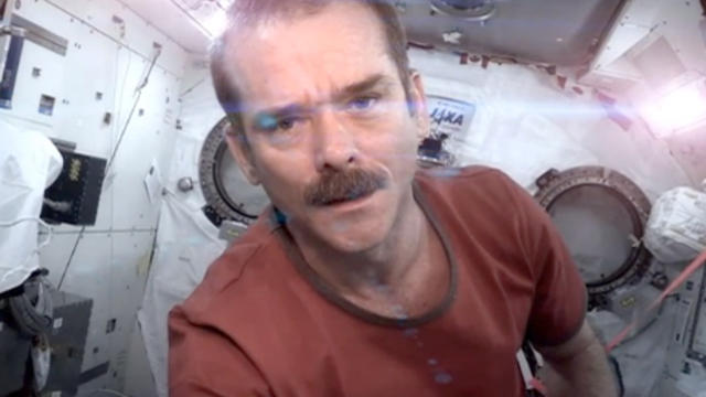 Commander_Chris_Hadfield_Space_Oddity.jpg 